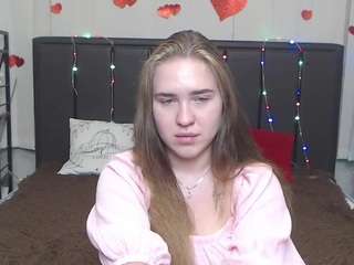 LauraHlot