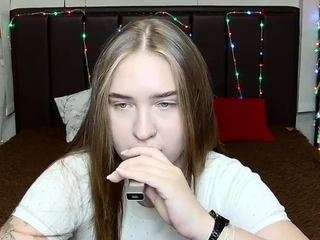 LauraHlot live webcam show