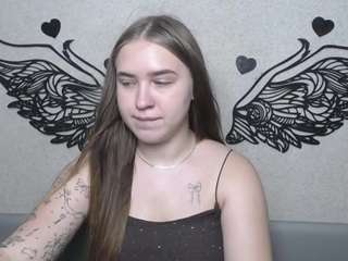 LauraHlot live webcam show