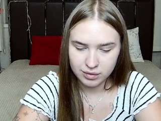 laurahlot webcam model