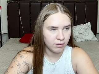LauraHlot