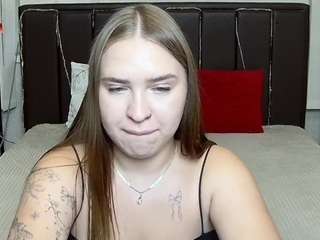 LauraHlot