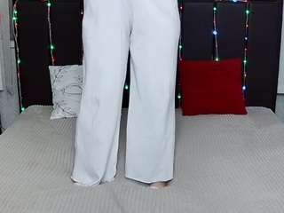 LauraHlot