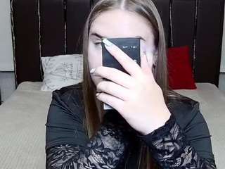 LauraHlot