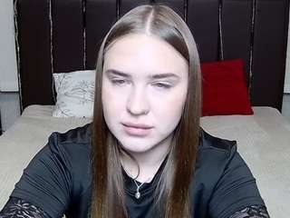 LauraHlot