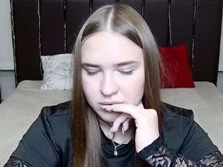 LauraHlot