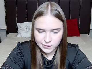 LauraHlot