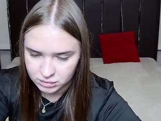 LauraHlot