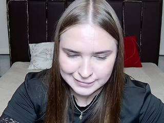 LauraHlot