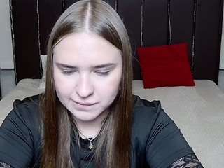 LauraHlot