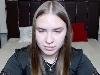 LauraHlot