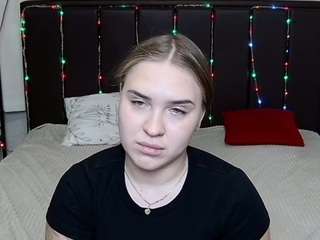 LauraHlot