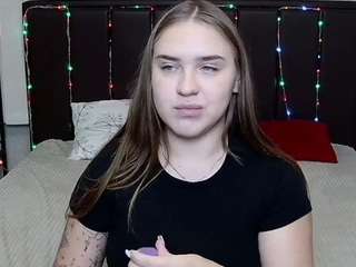 LauraHlot