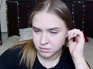 LauraHlot