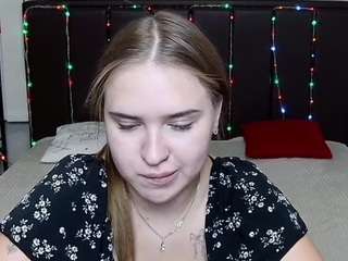 LauraHlot