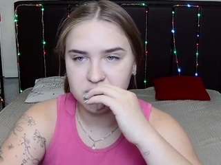 LauraHlot
