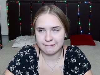 LauraHlot