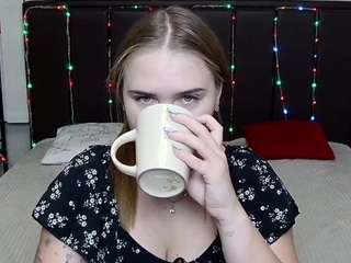 LauraHlot