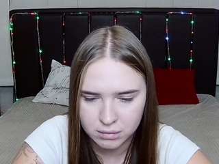 LauraHlot