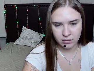 LauraHlot