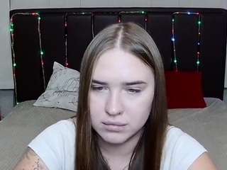 LauraHlot