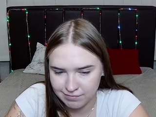 LauraHlot