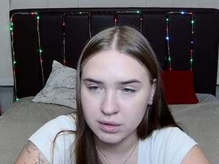 LauraHlot