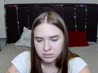 LauraHlot