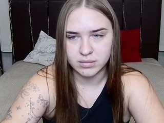 LauraHlot