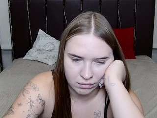LauraHlot