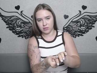 LauraHlot