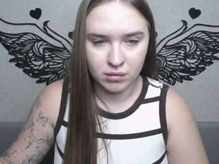 LauraHlot