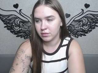 LauraHlot