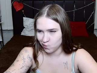 LauraHlot