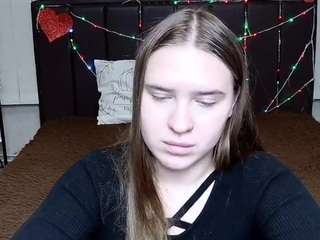 LauraHlot live cam preview