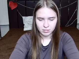 LauraHlot