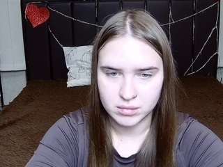 LauraHlot
