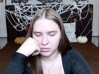 LauraHlot