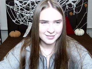 LauraHlot