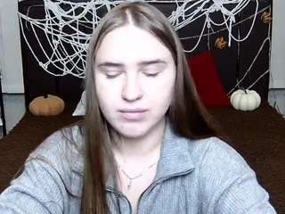 LauraHlot