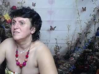 luciamii Live Webcam on CamSoda
