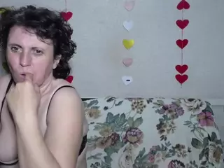 LuciaMii's Live Sex Cam Show