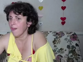 LuciaMii's Live Sex Cam Show