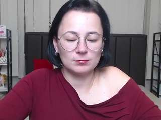 mariesho's CamSoda show and profile