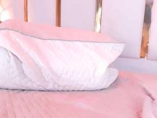 julietajackson23's CamSoda show and profile