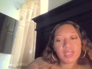 Slimthickxxx's Live Sex Cam Show