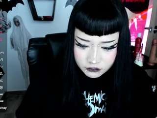 cristal-kosh's CamSoda show and profile