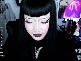 cristal-kosh live cam preview