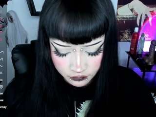 cristal-kosh live cam preview