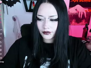 cristal-kosh's Live Sex Cam Show